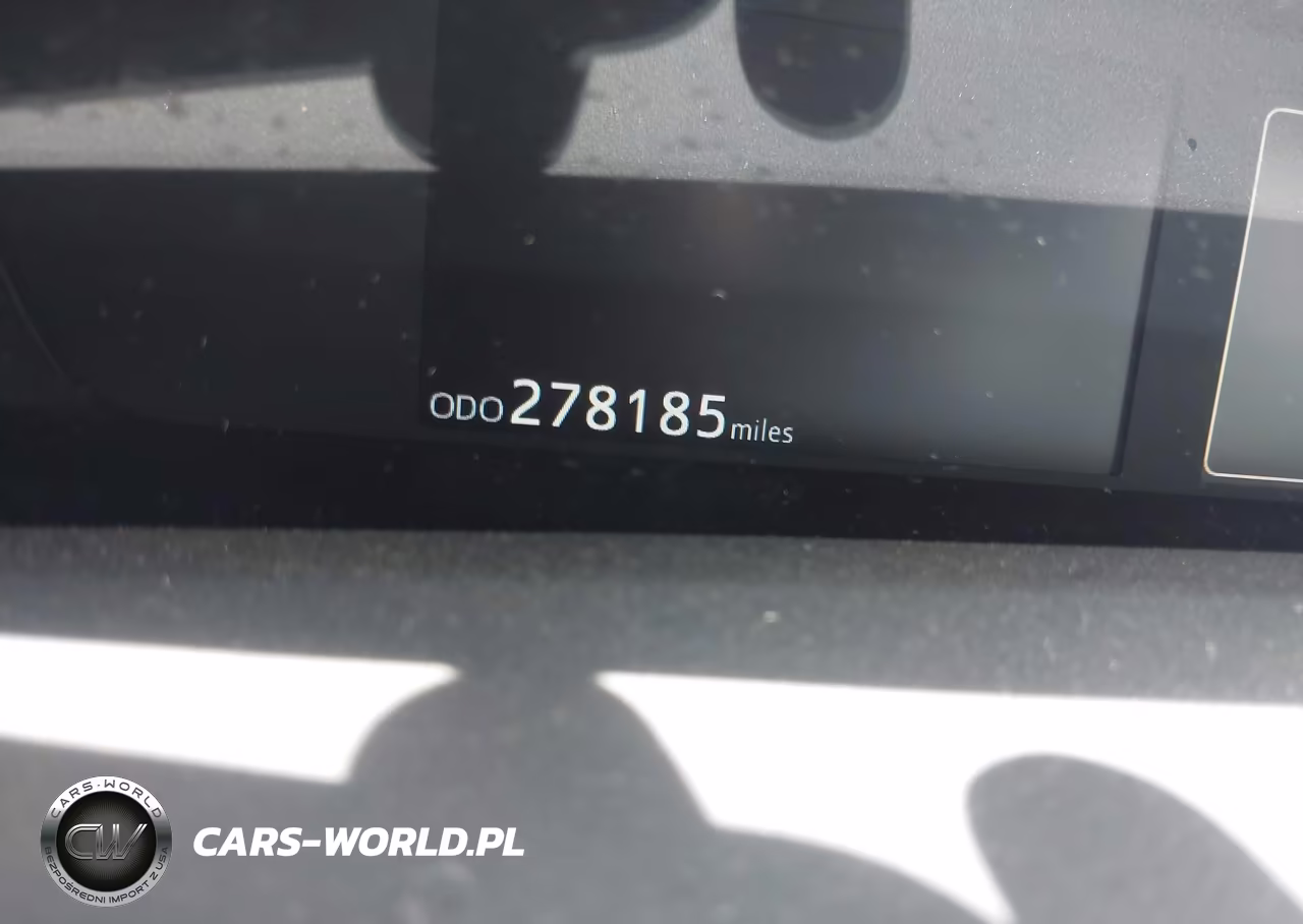 2016 Toyota Prius Four VIN:JTDKARFU6G3524329 - 7