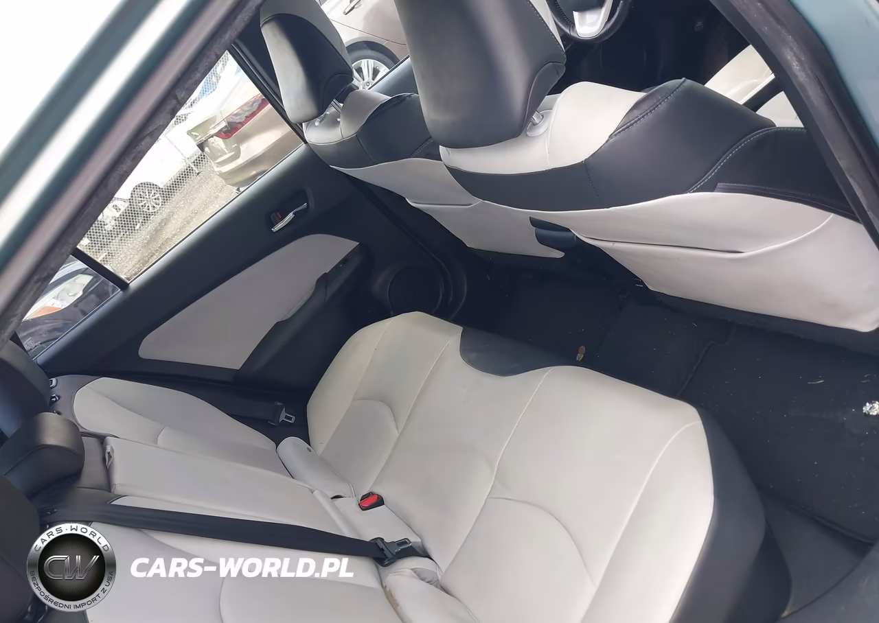 2016 Toyota Prius Four VIN:JTDKARFU6G3524329 - 8