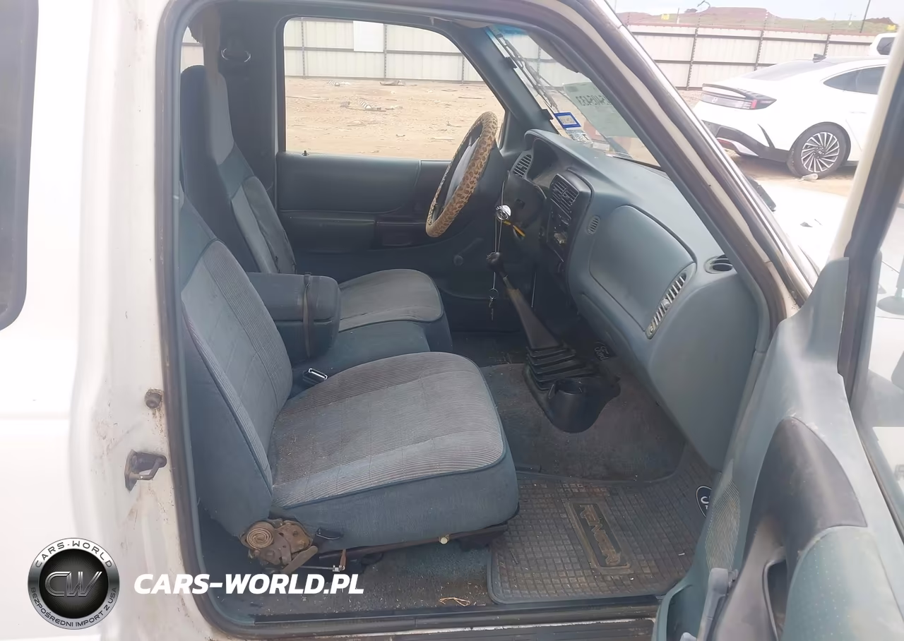 1995 Ford Ranger Super Cab VIN:1FTCR14A9SPA66133 - 5
