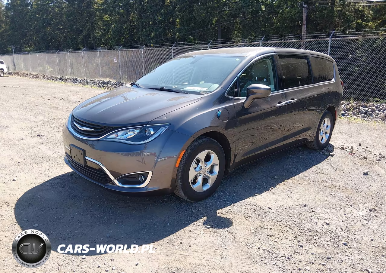 2017 Chrysler Pacifica Hybrid Touring Plus VIN:2C4RC1H75HR797479 - 2