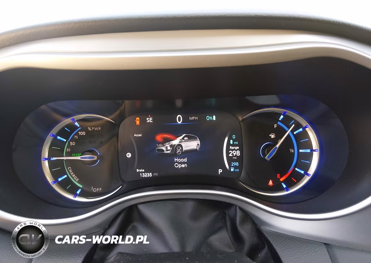 2017 Chrysler Pacifica Hybrid Touring Plus VIN:2C4RC1H75HR797479 - 7