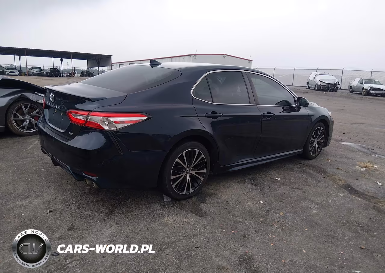 2020 Toyota Camry Se VIN:4T1G11AK3LU877219 - 4