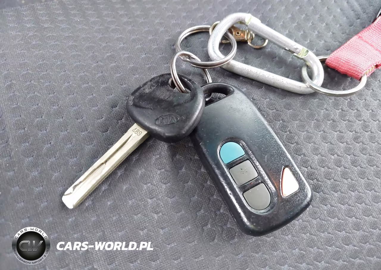 2012 Kia Sorento Lx VIN:5XYKT4A11CG216999 - 11