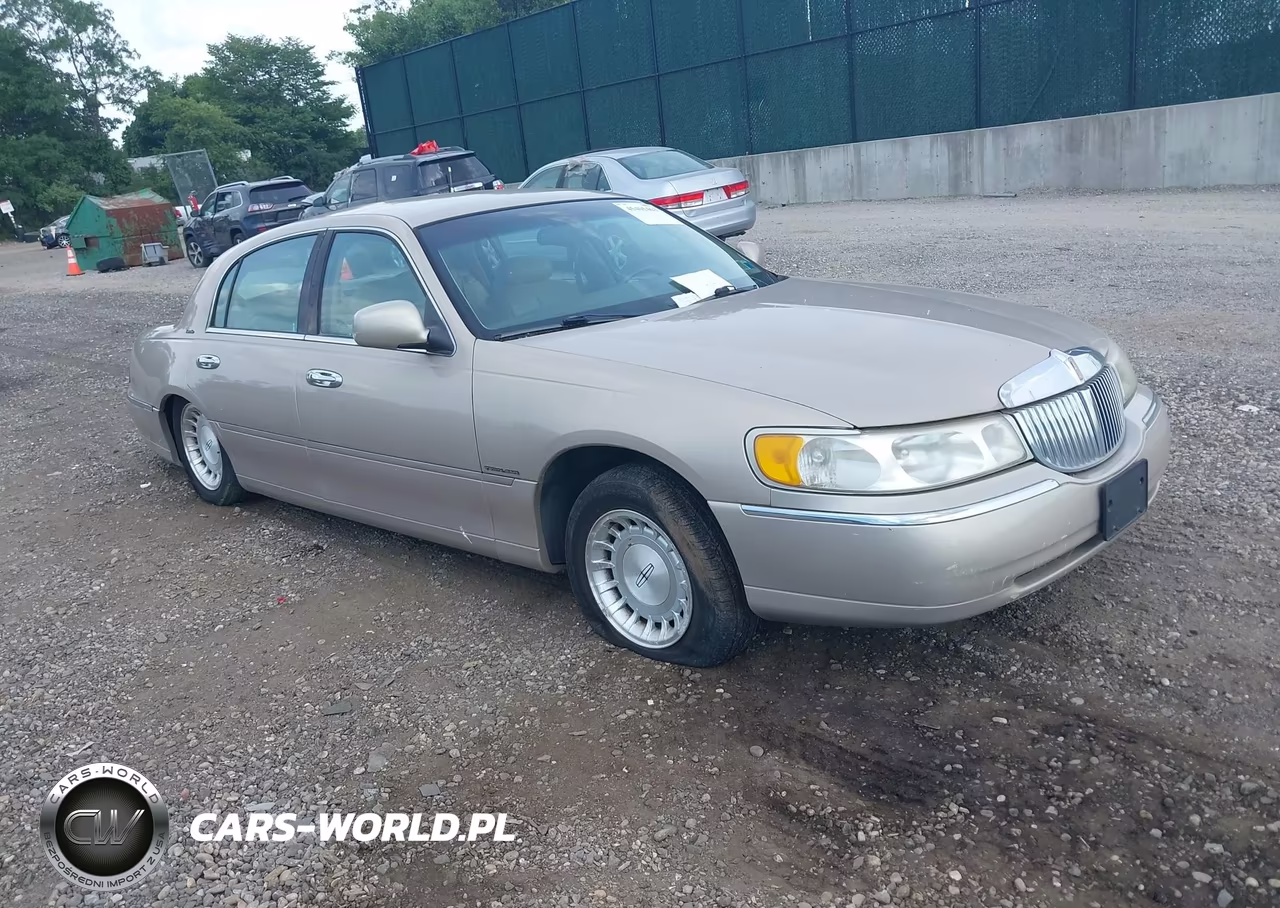 1998 Lincoln Town Car Executive