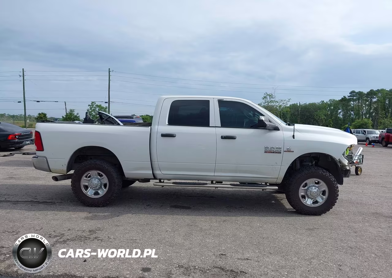 2018 Ram 2500 Tradesman 4X4 6'4 Box VIN:3C6UR5CL4JG209367 - 13