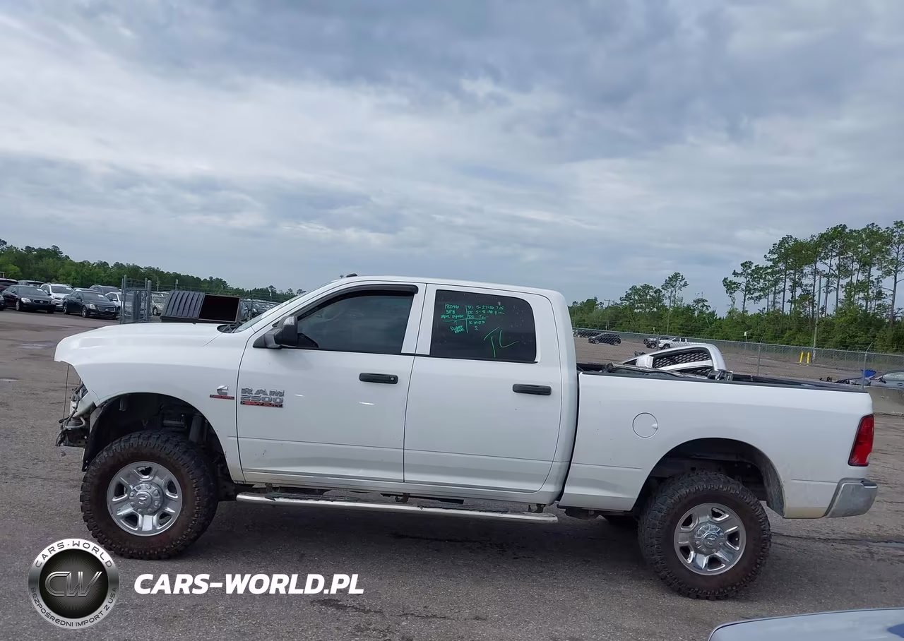 2018 Ram 2500 Tradesman 4X4 6'4 Box VIN:3C6UR5CL4JG209367 - 14