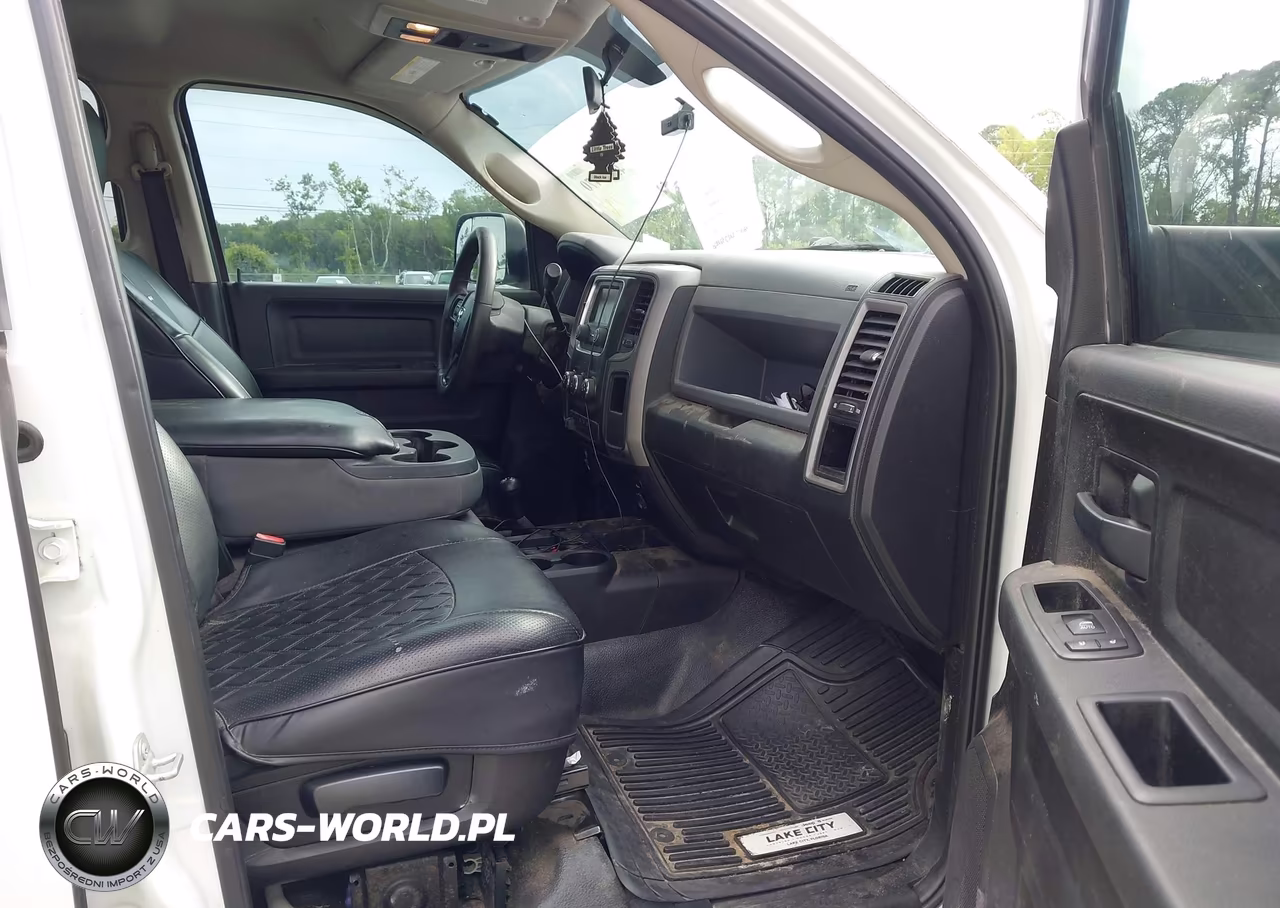 2018 Ram 2500 Tradesman 4X4 6'4 Box VIN:3C6UR5CL4JG209367 - 5