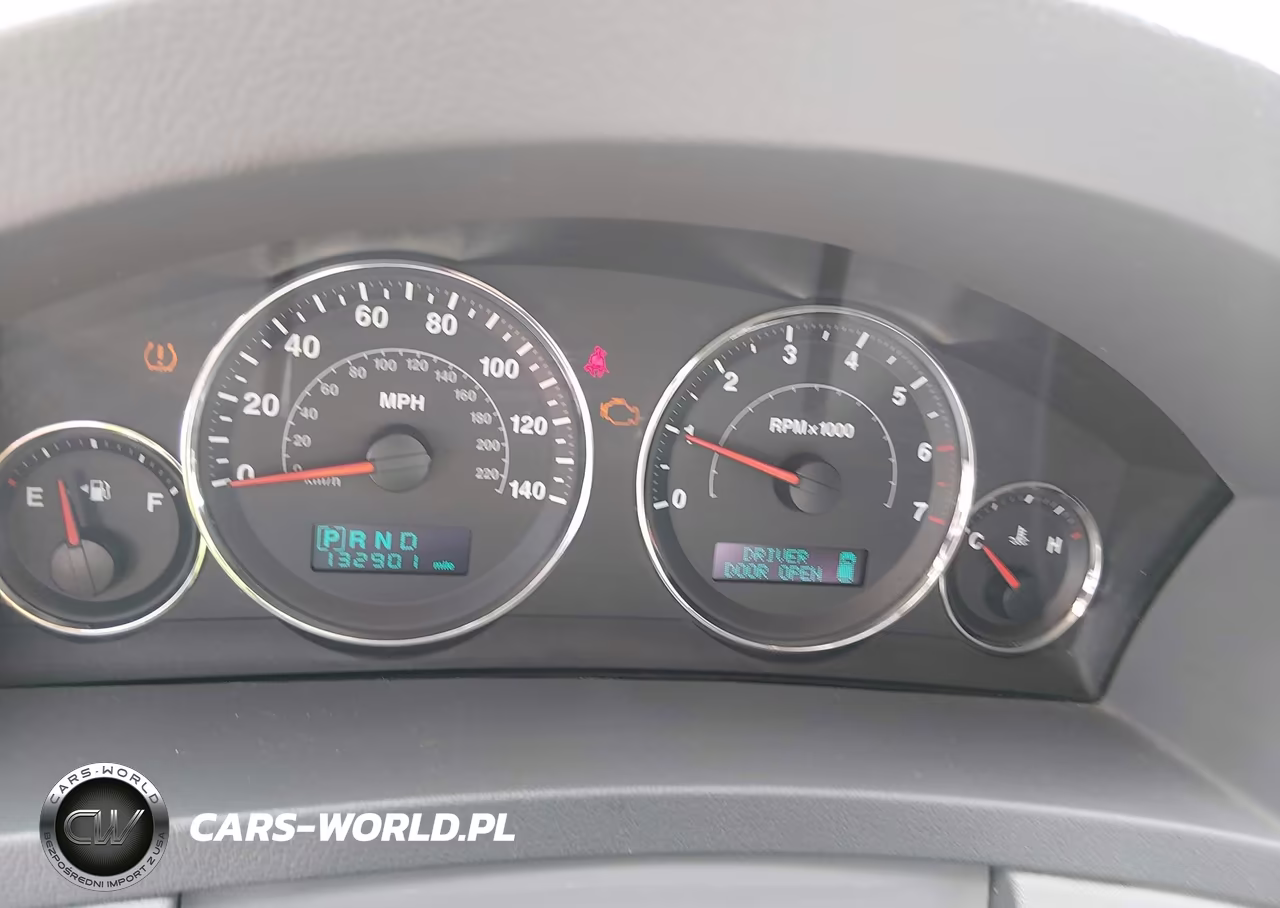 2007 Jeep Grand Cherokee Laredo VIN:1J8GR48K47C585586 - 7