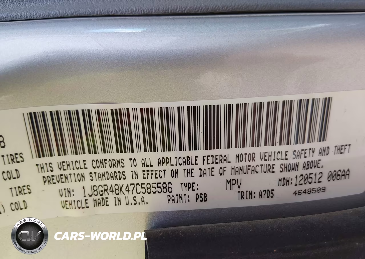 2007 Jeep Grand Cherokee Laredo VIN:1J8GR48K47C585586 - 9