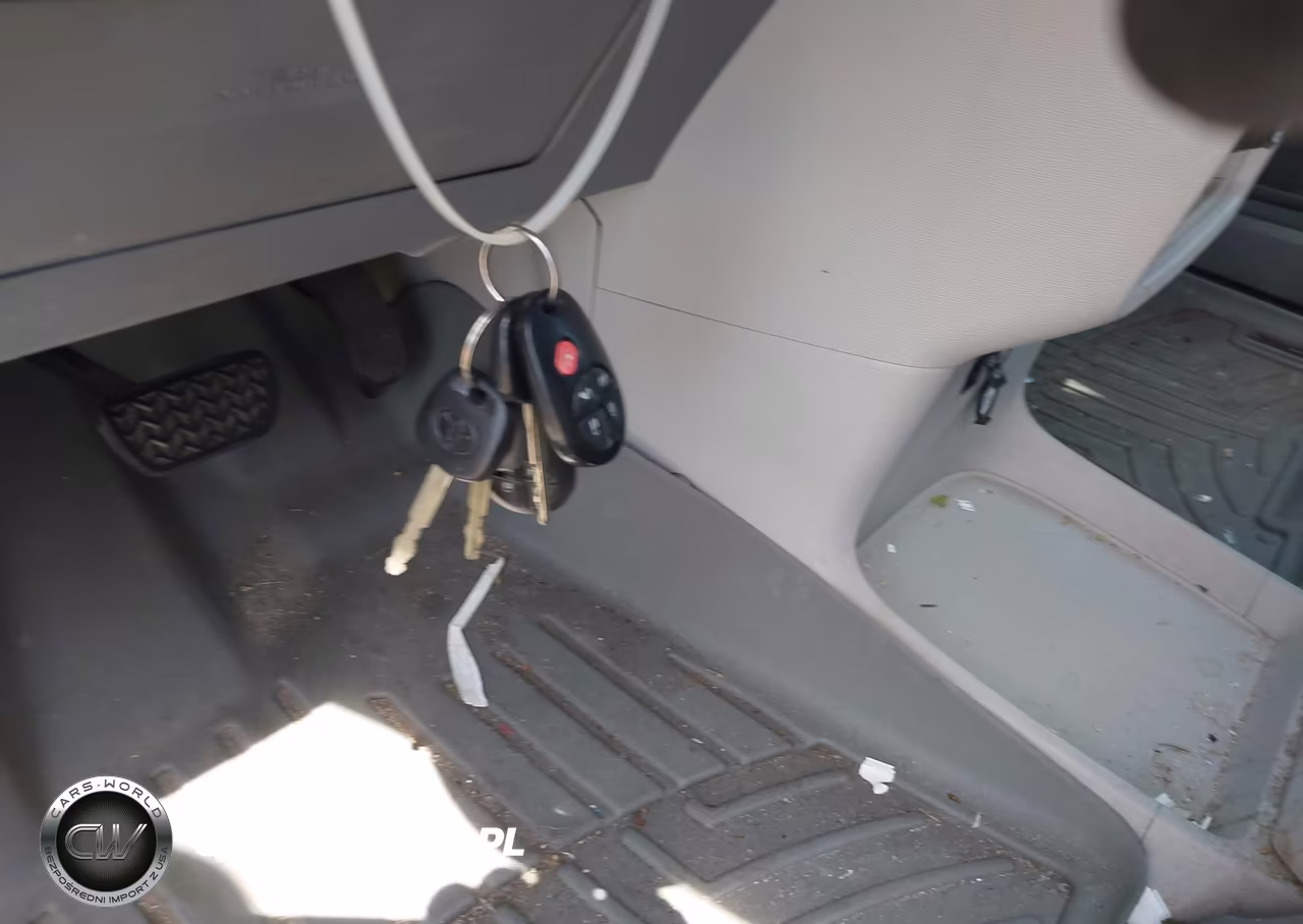 2012 Toyota Sienna Le V6 8 Passenger VIN:5TDKK3DC0CS265995 - 11