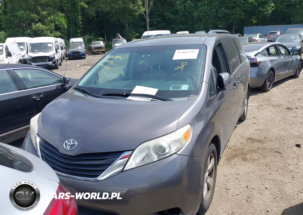 2012 Toyota Sienna Le V6 8 Passenger VIN:5TDKK3DC0CS265995 - 12