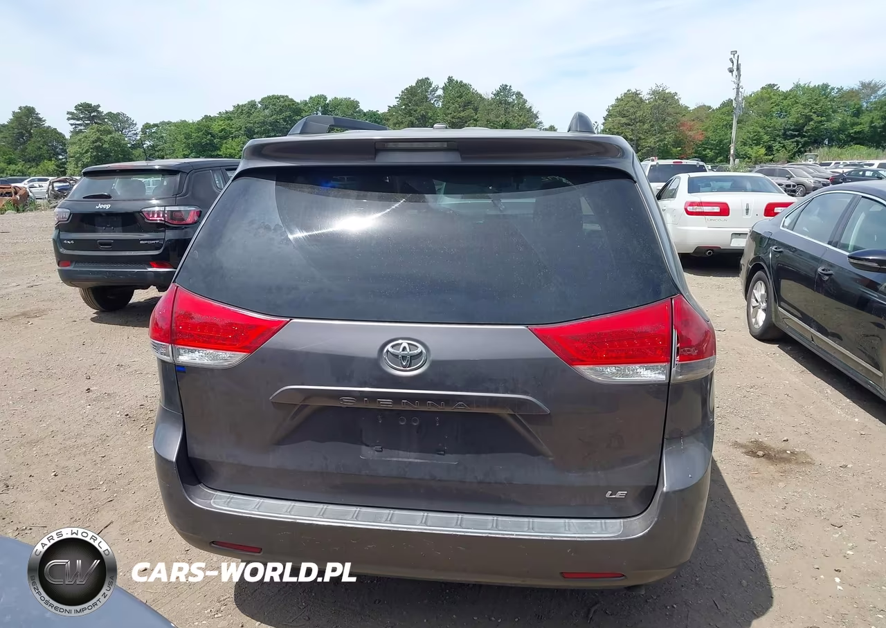 2012 Toyota Sienna Le V6 8 Passenger VIN:5TDKK3DC0CS265995 - 16