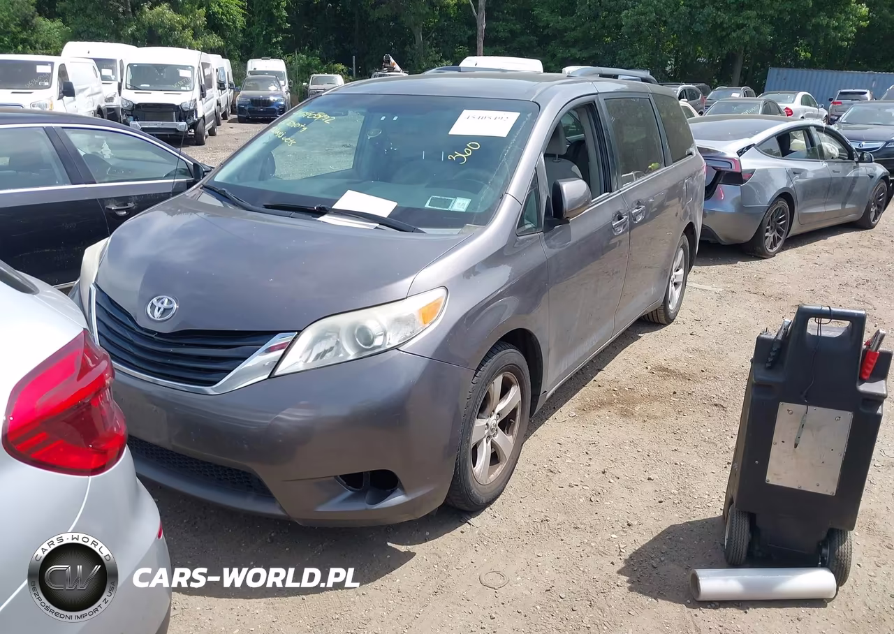 2012 Toyota Sienna Le V6 8 Passenger VIN:5TDKK3DC0CS265995 - 2