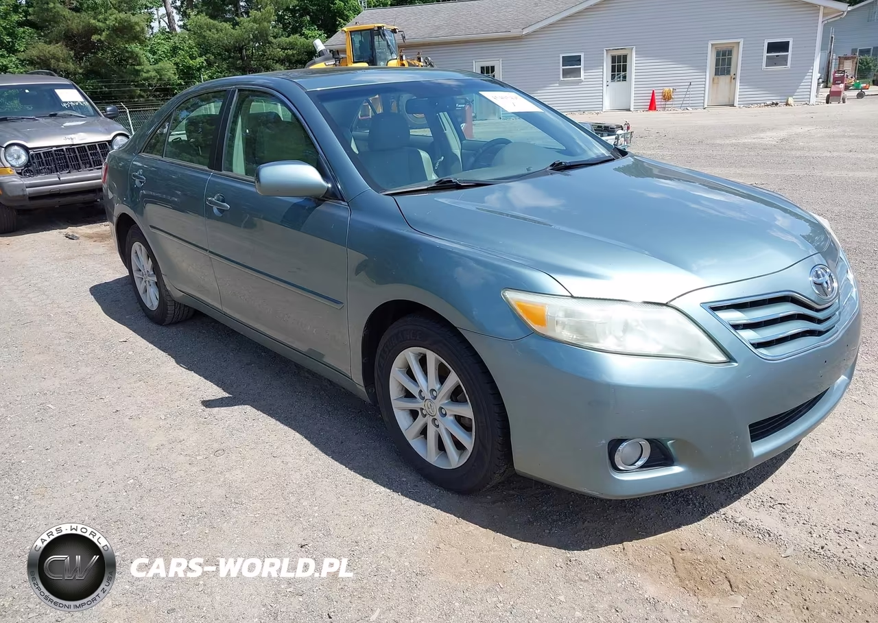 2010 Toyota Camry Xle – zdjęcie 1 z 11