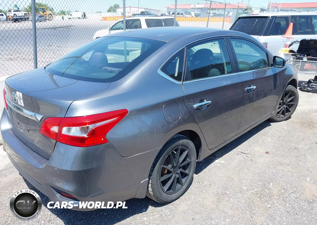2016 Nissan Sentra S VIN:3N1AB7AP7GY230379 - 4