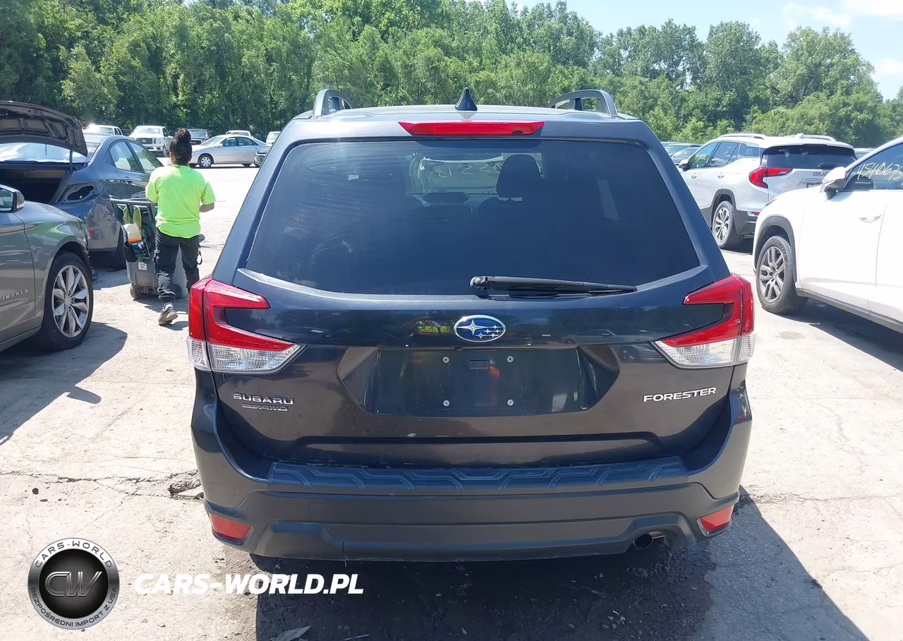 2019 Subaru Forester VIN:JF2SKACC8KH401929 - 16