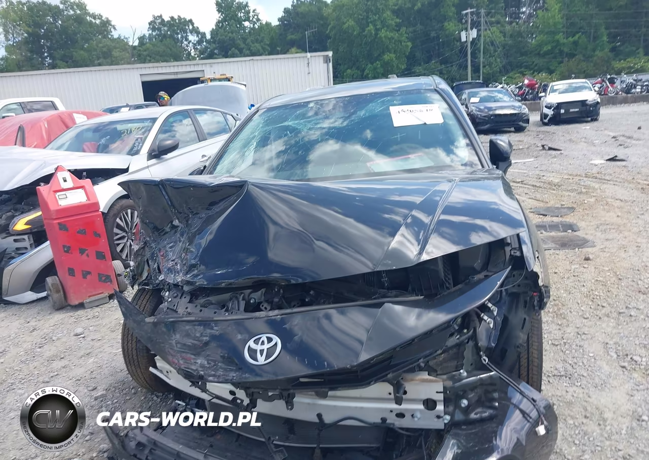 2025 Toyota Camry Le VIN:4T1DAACK5SU117520 - 12