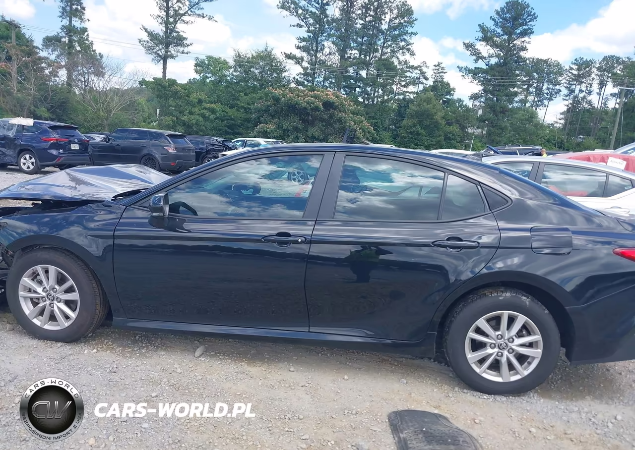 2025 Toyota Camry Le VIN:4T1DAACK5SU117520 - 14