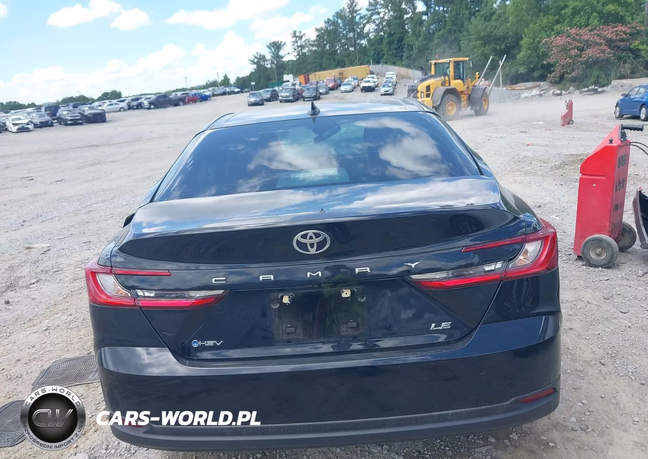 2025 Toyota Camry Le VIN:4T1DAACK5SU117520 - 16