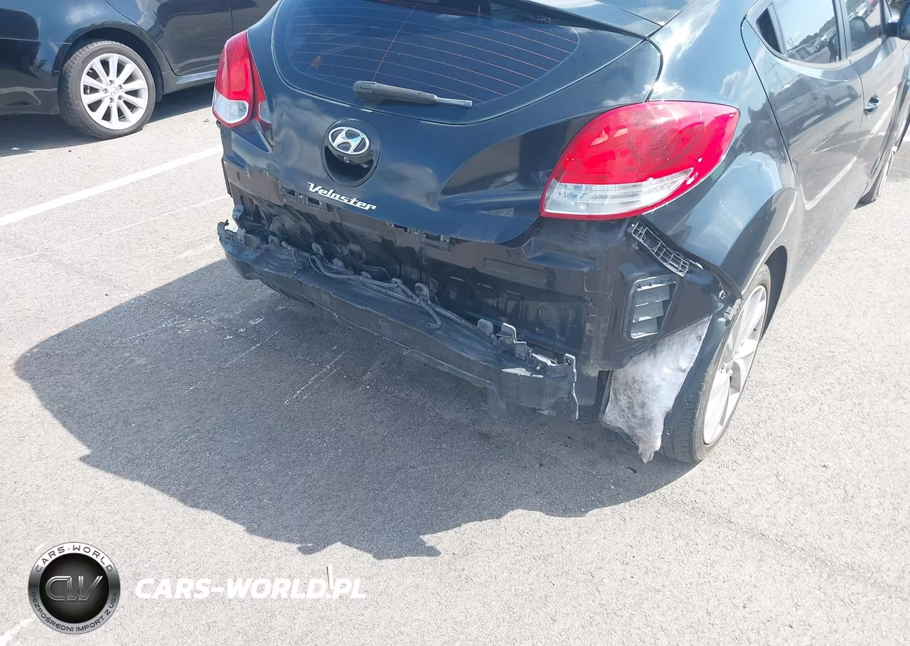 2016 Hyundai Veloster VIN:KMHTC6AD5GU274687 - 15