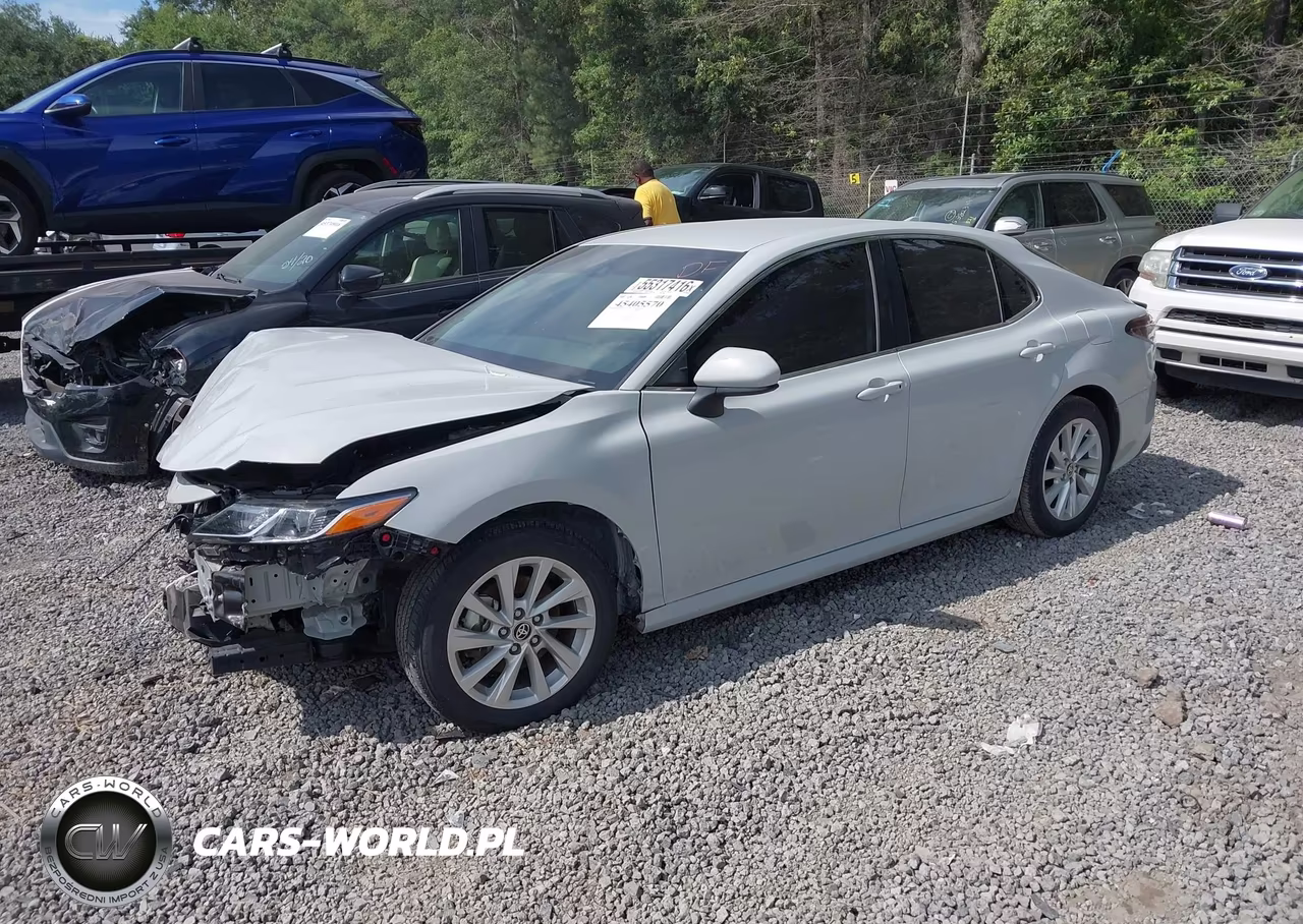 2024 Toyota Camry Le VIN:4T1C11AK6RU197063 - 2