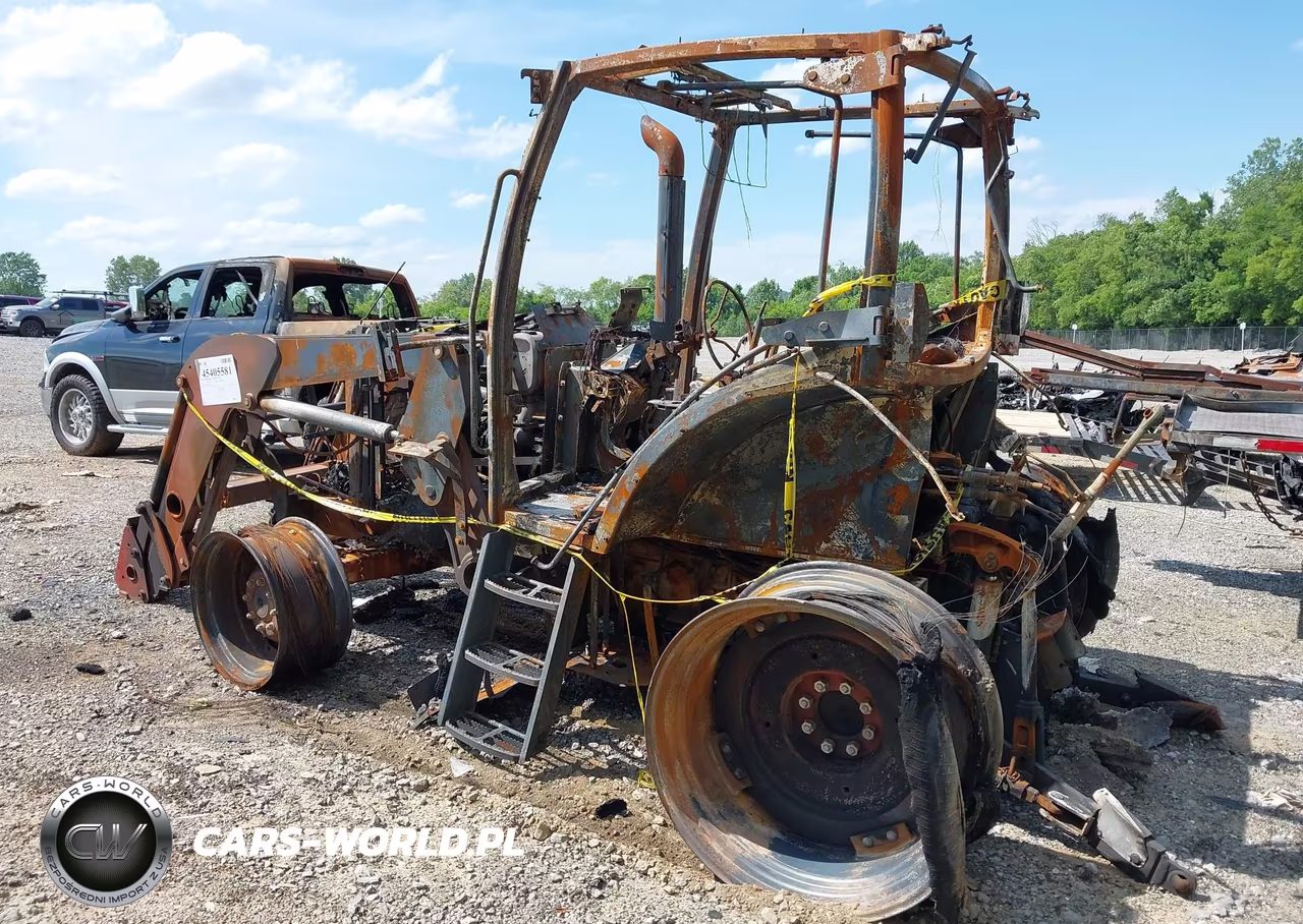 2017 Kubota M6-111 Tractor VIN:00000000000010214 - 3