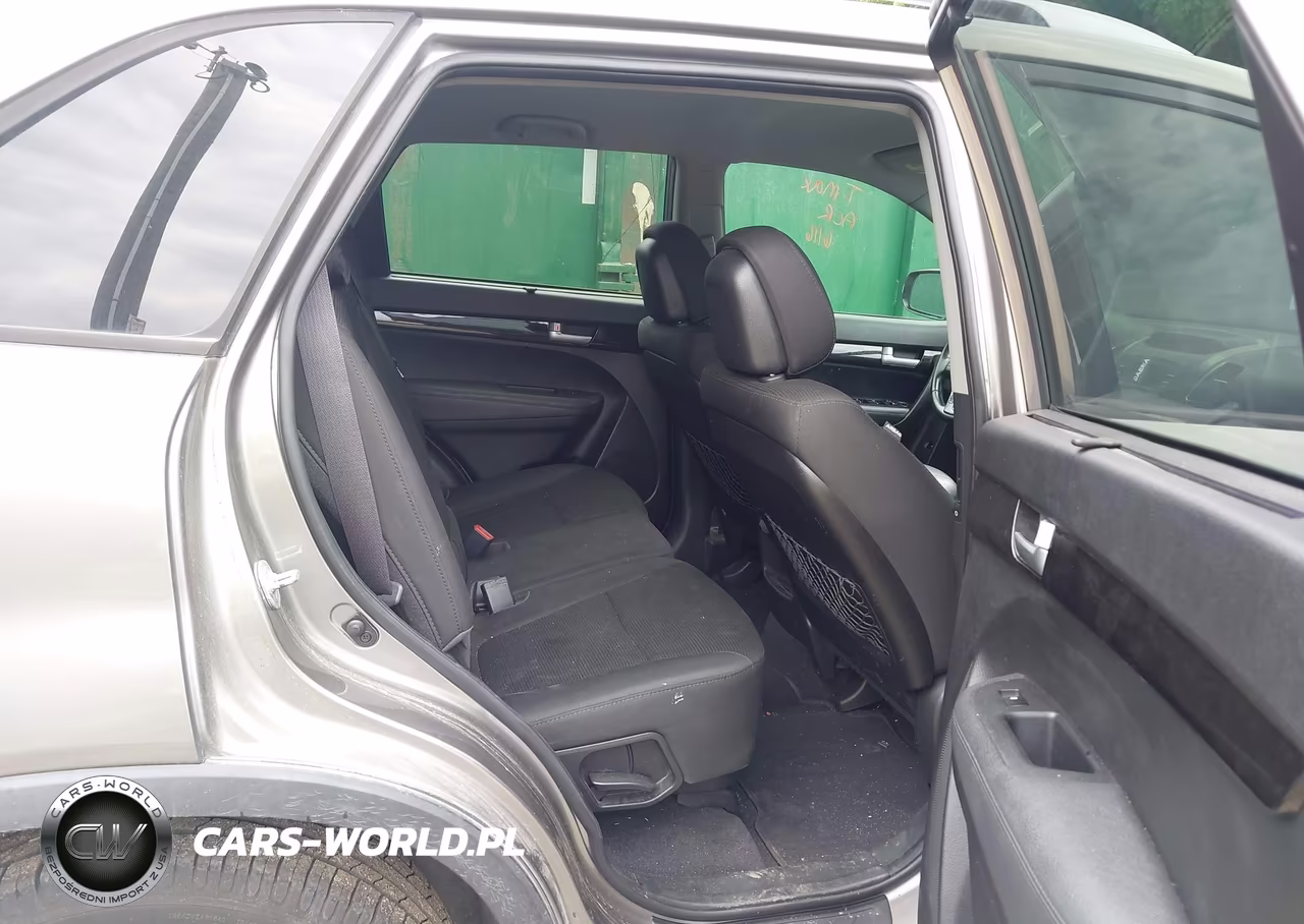 2015 Kia Sorento Lx VIN:5XYKT3A67FG587952 - 8