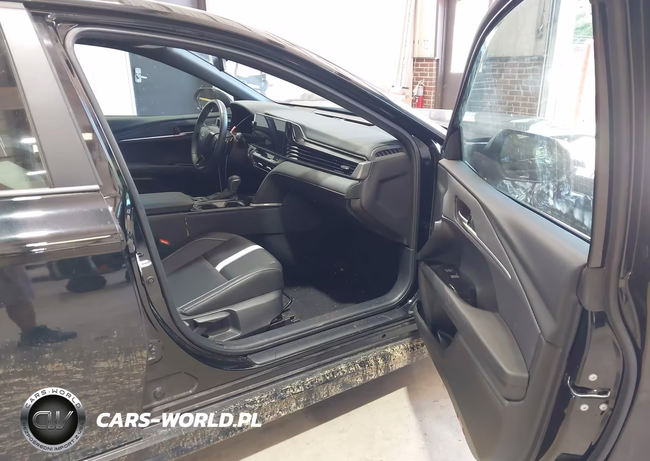 2025 Toyota Camry Se VIN:4T1DAACK9SU614991 - 5