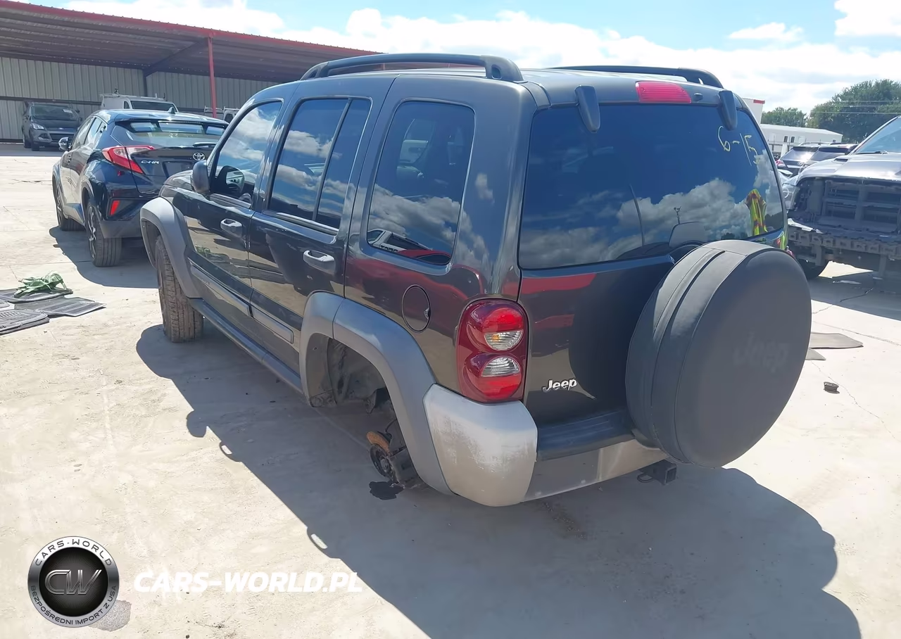 2005 Jeep Liberty Sport VIN:1J8GK48KX5W595765 - 3