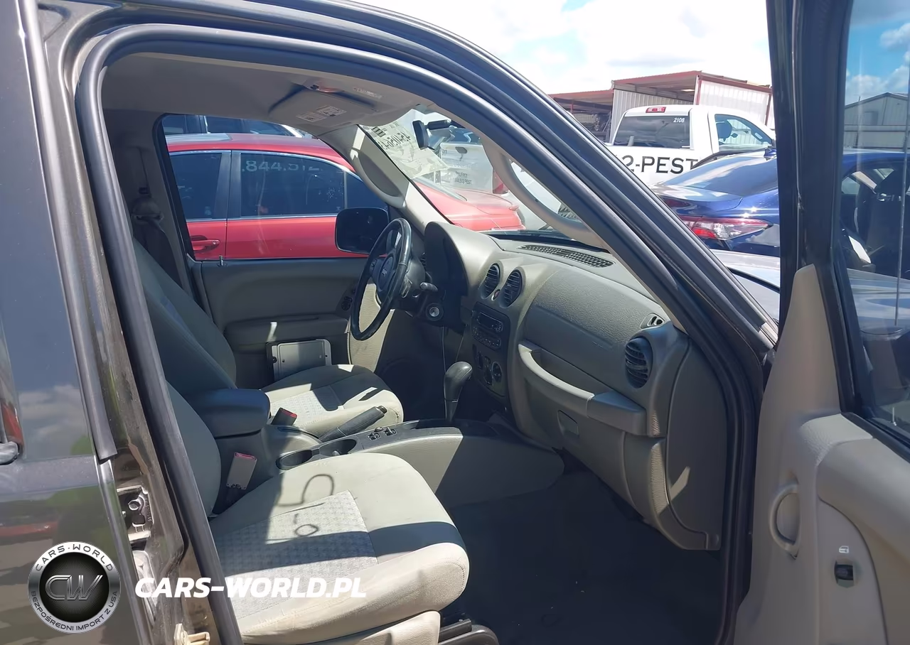 2005 Jeep Liberty Sport VIN:1J8GK48KX5W595765 - 5