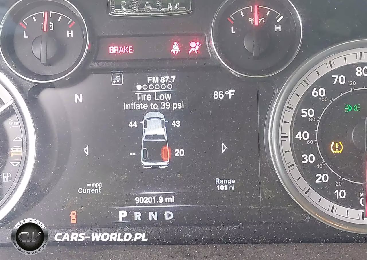 2019 Ram 1500 Classic Big Horn 4X2 6'4 Box VIN:1C6RR6TT6KS653856 - 16