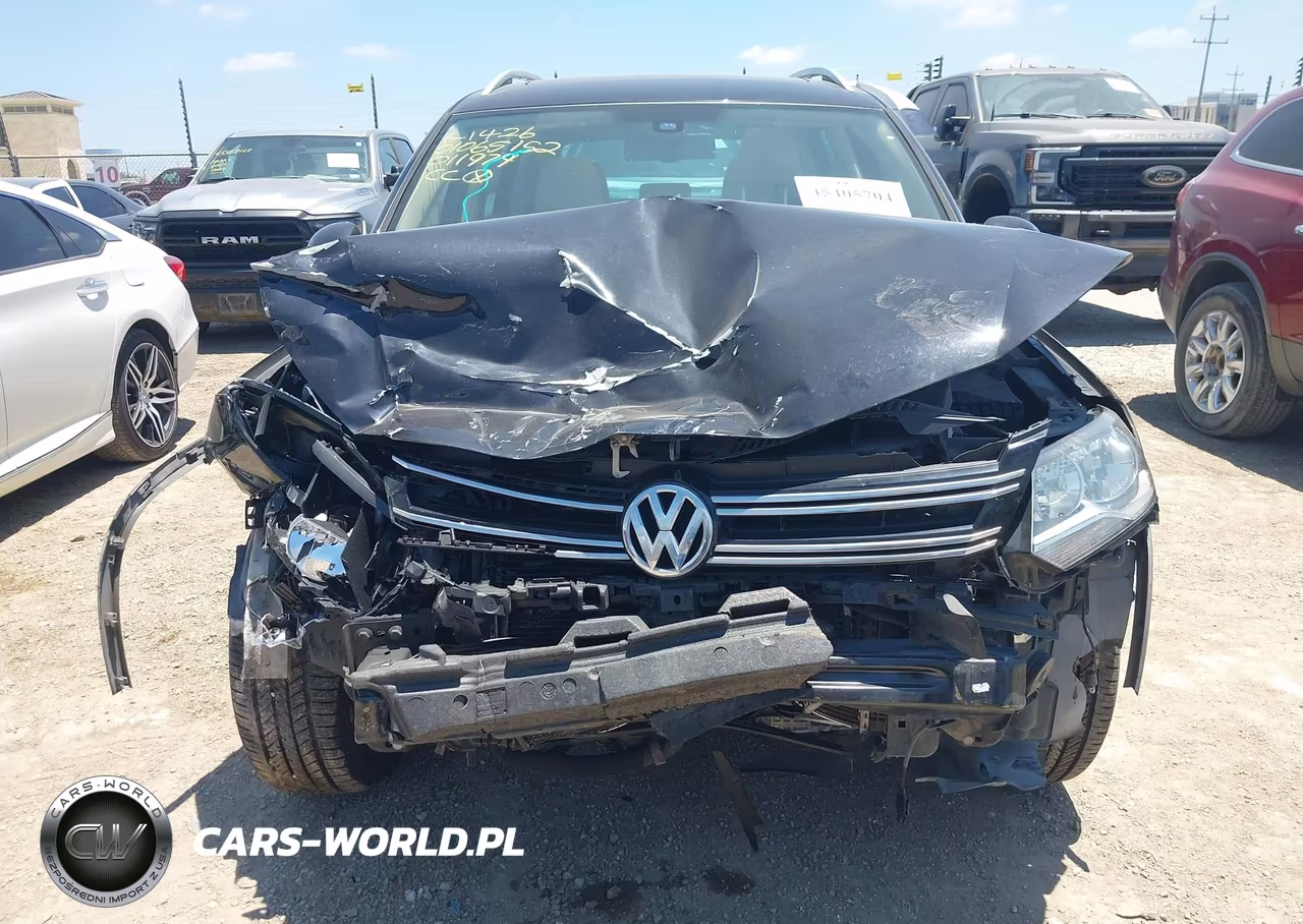 2017 Volkswagen Tiguan 2.0T Wolfsburg Edition VIN:WVGRV7AX6HK011979 - 12
