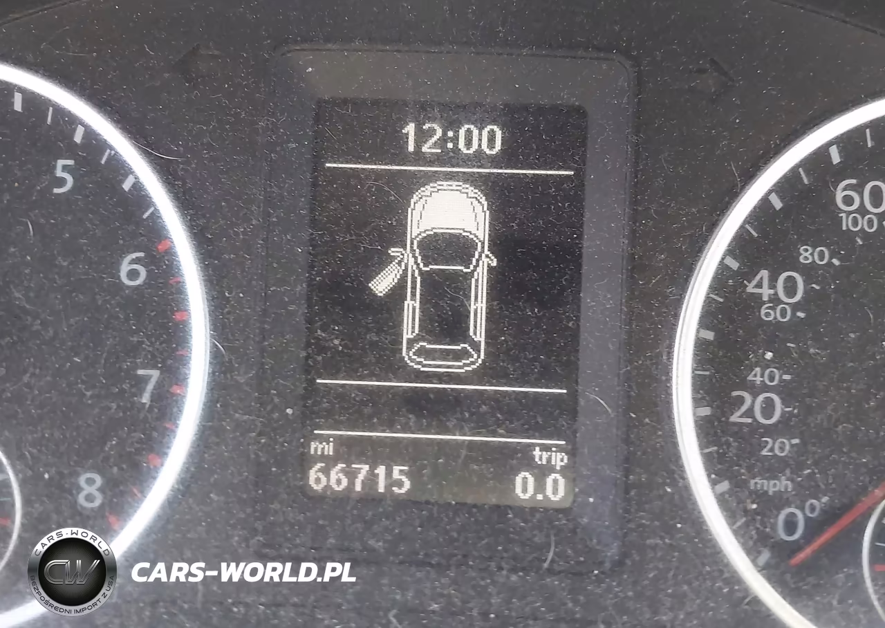 2017 Volkswagen Tiguan 2.0T Wolfsburg Edition VIN:WVGRV7AX6HK011979 - 15