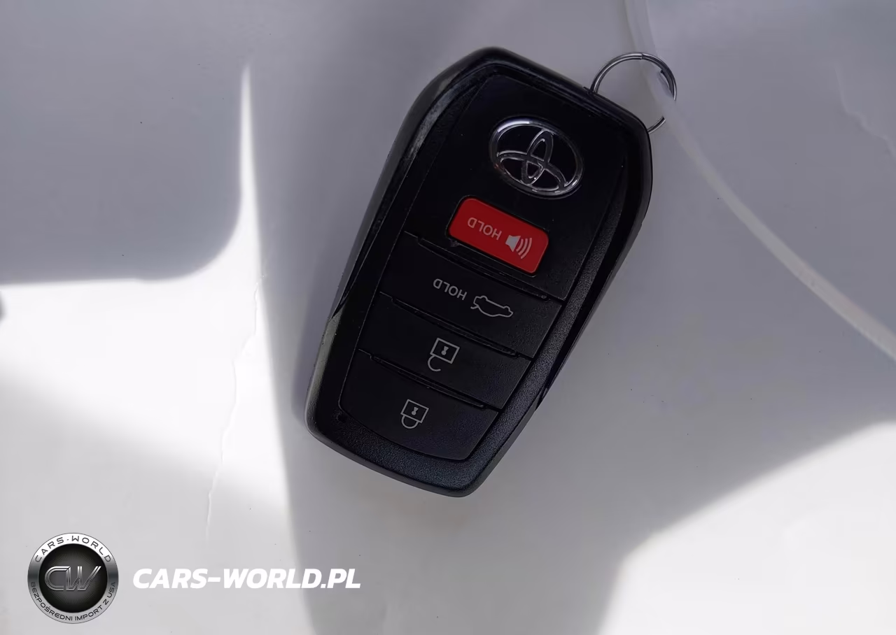 2025 Toyota Camry Xle VIN:4T1DBADK2SU531642 - 11