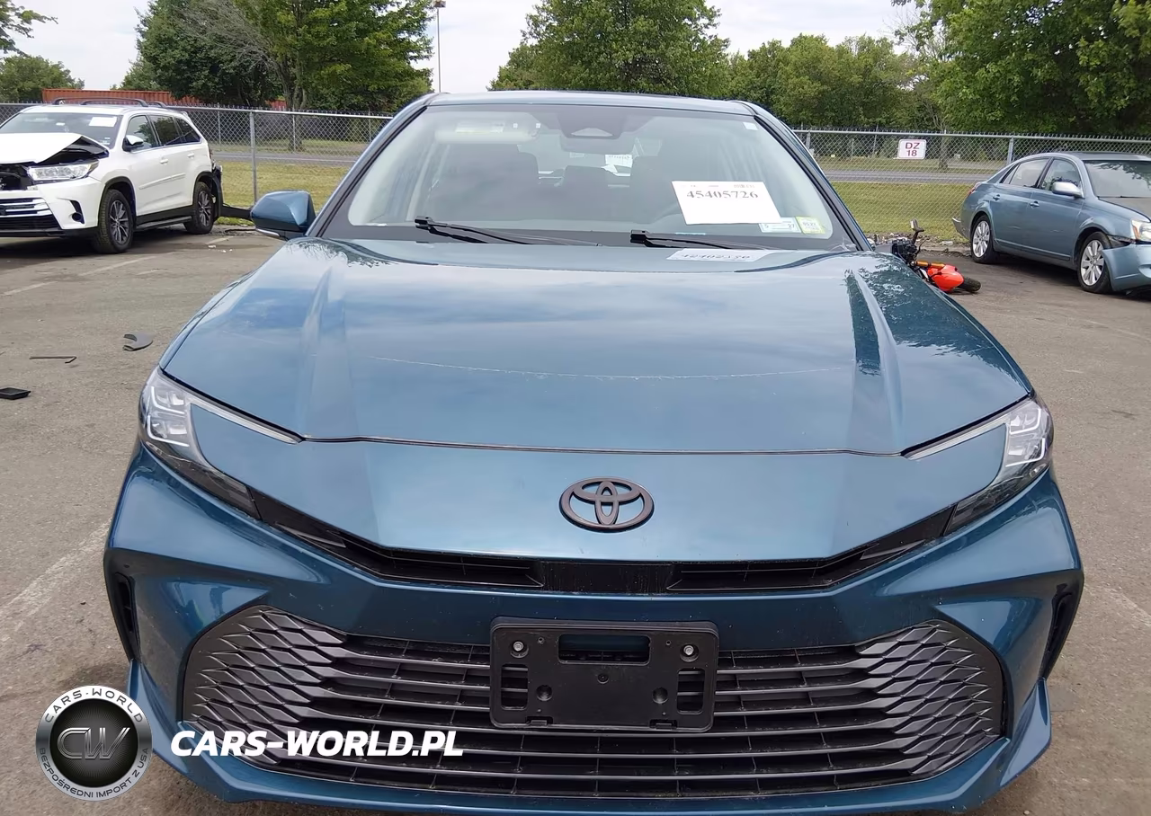 2025 Toyota Camry Xle VIN:4T1DBADK2SU531642 - 12