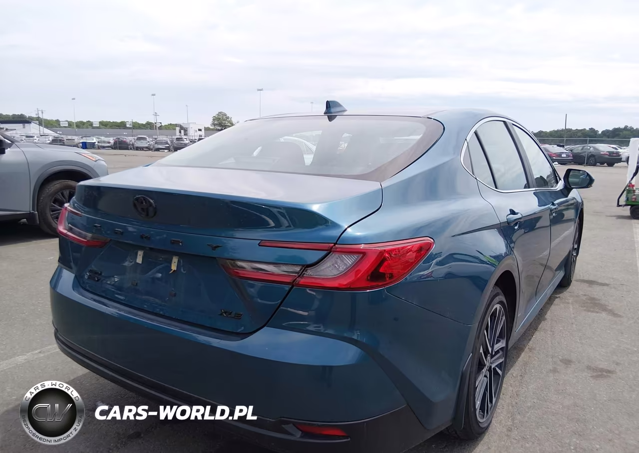 2025 Toyota Camry Xle VIN:4T1DBADK2SU531642 - 4