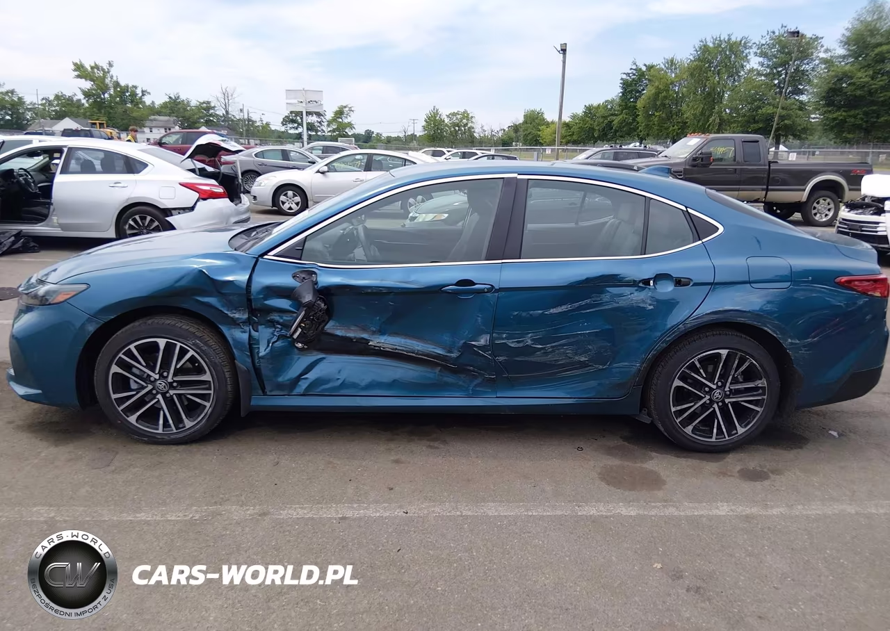 2025 Toyota Camry Xle VIN:4T1DBADK2SU531642 - 6