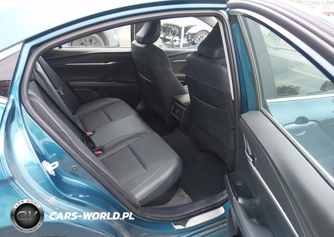 2025 Toyota Camry Xle VIN:4T1DBADK2SU531642 - 8