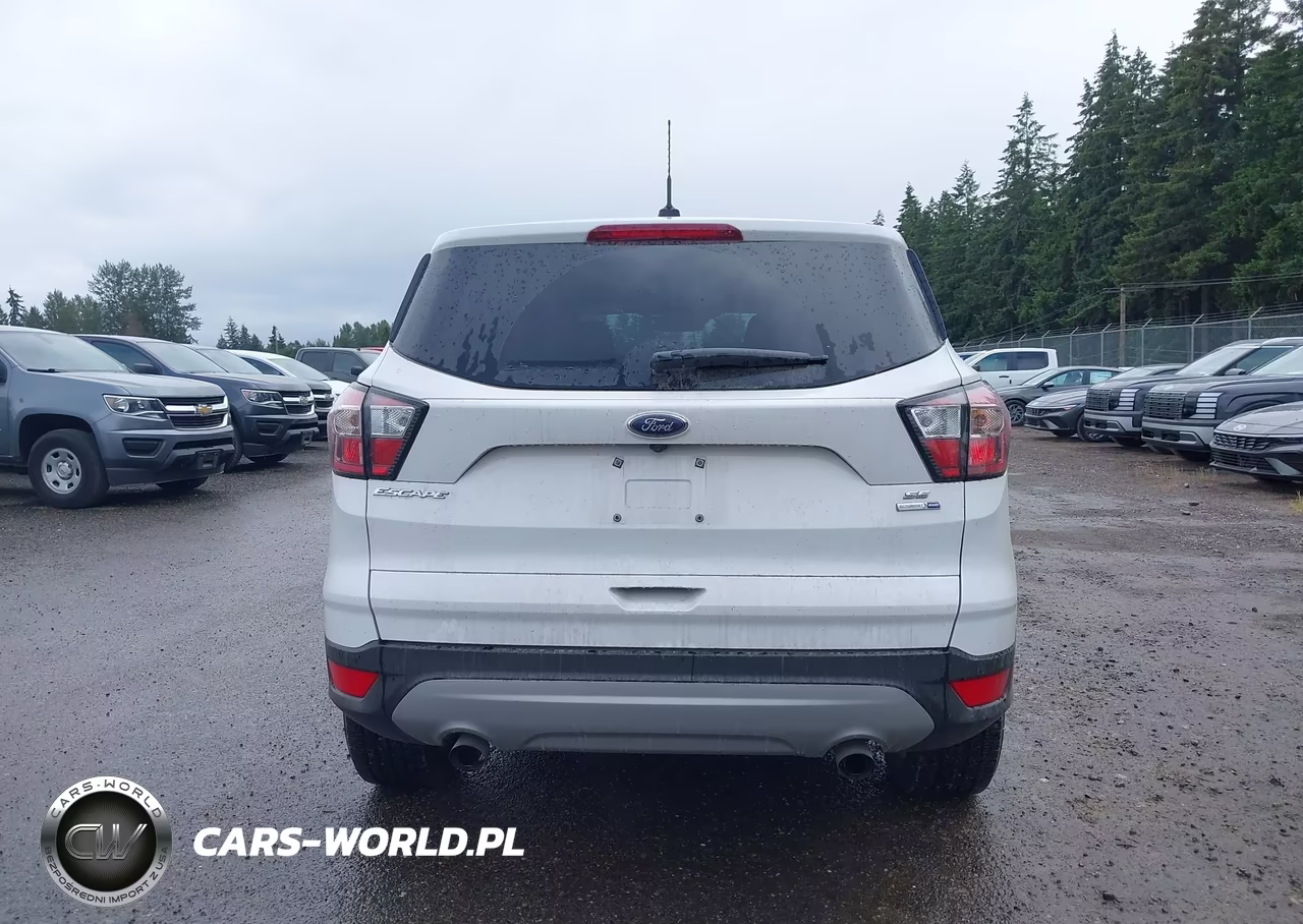 2017 Ford Escape Se VIN:1FMCU9GD7HUE50338 - 16