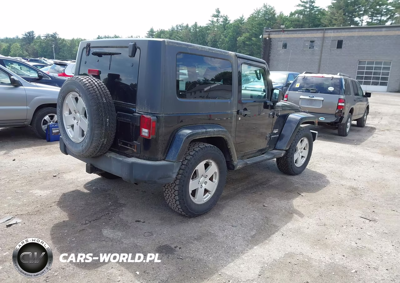 2007 Jeep Wrangler Sahara VIN:1J4FA54187L207732 - 4