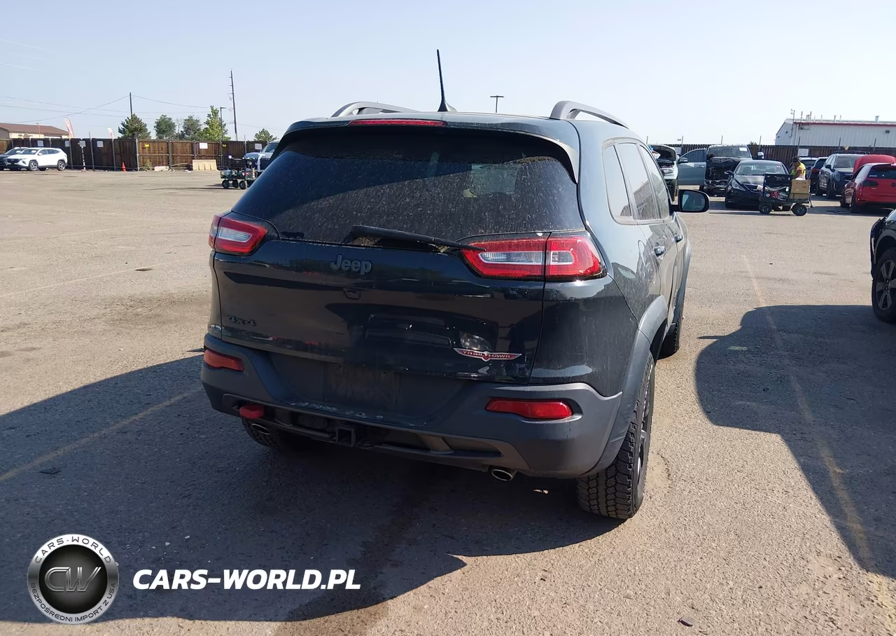 2016 Jeep Cherokee Trailhawk VIN:1C4PJMBS7GW268052 - 16