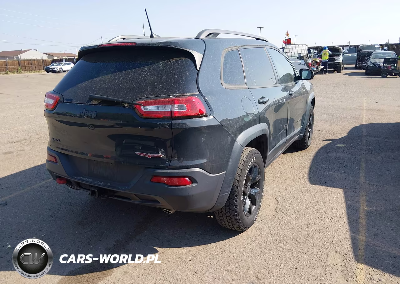 2016 Jeep Cherokee Trailhawk VIN:1C4PJMBS7GW268052 - 4