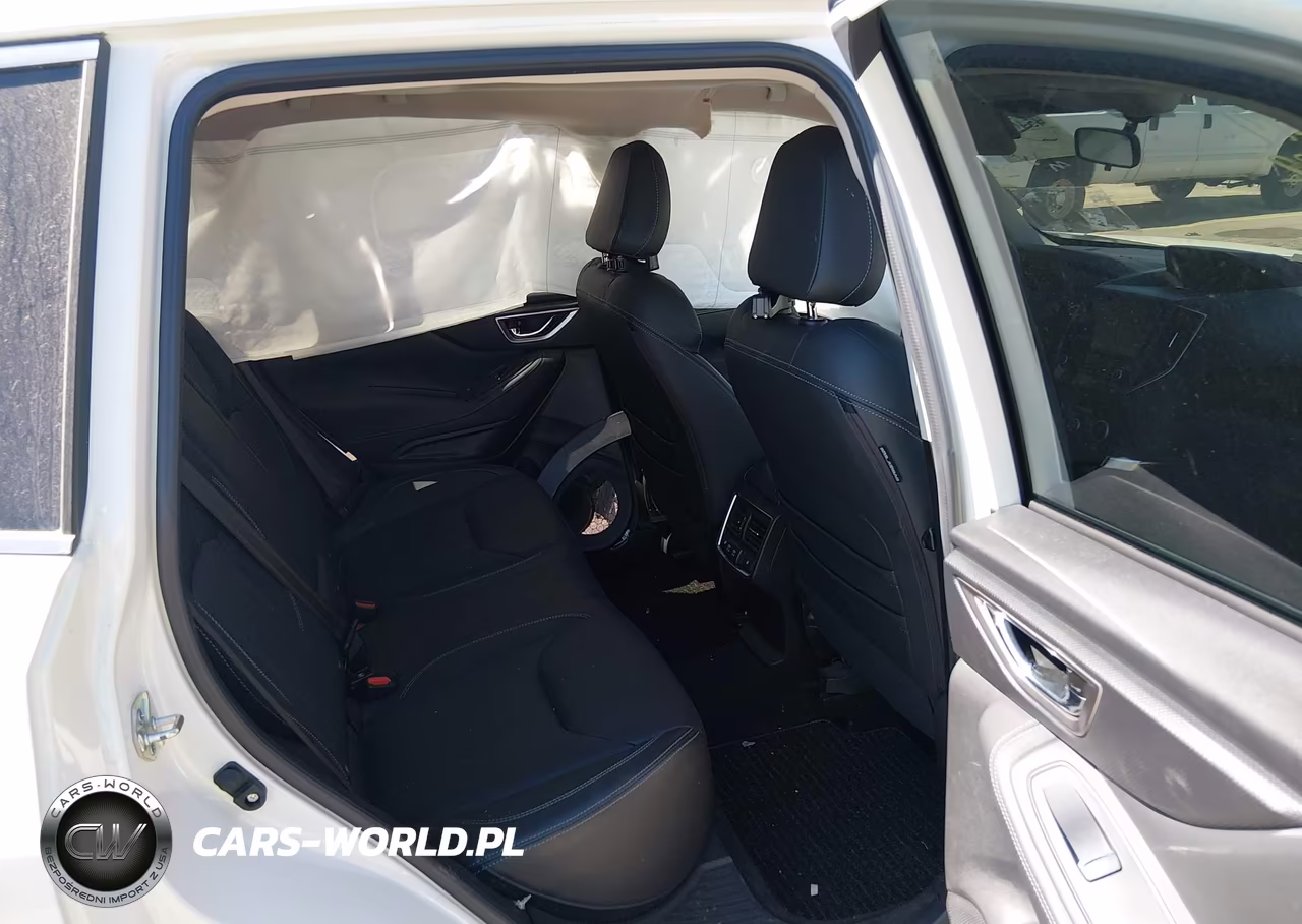2019 Subaru Forester Touring VIN:JF2SKAWC7KH463186 - 8