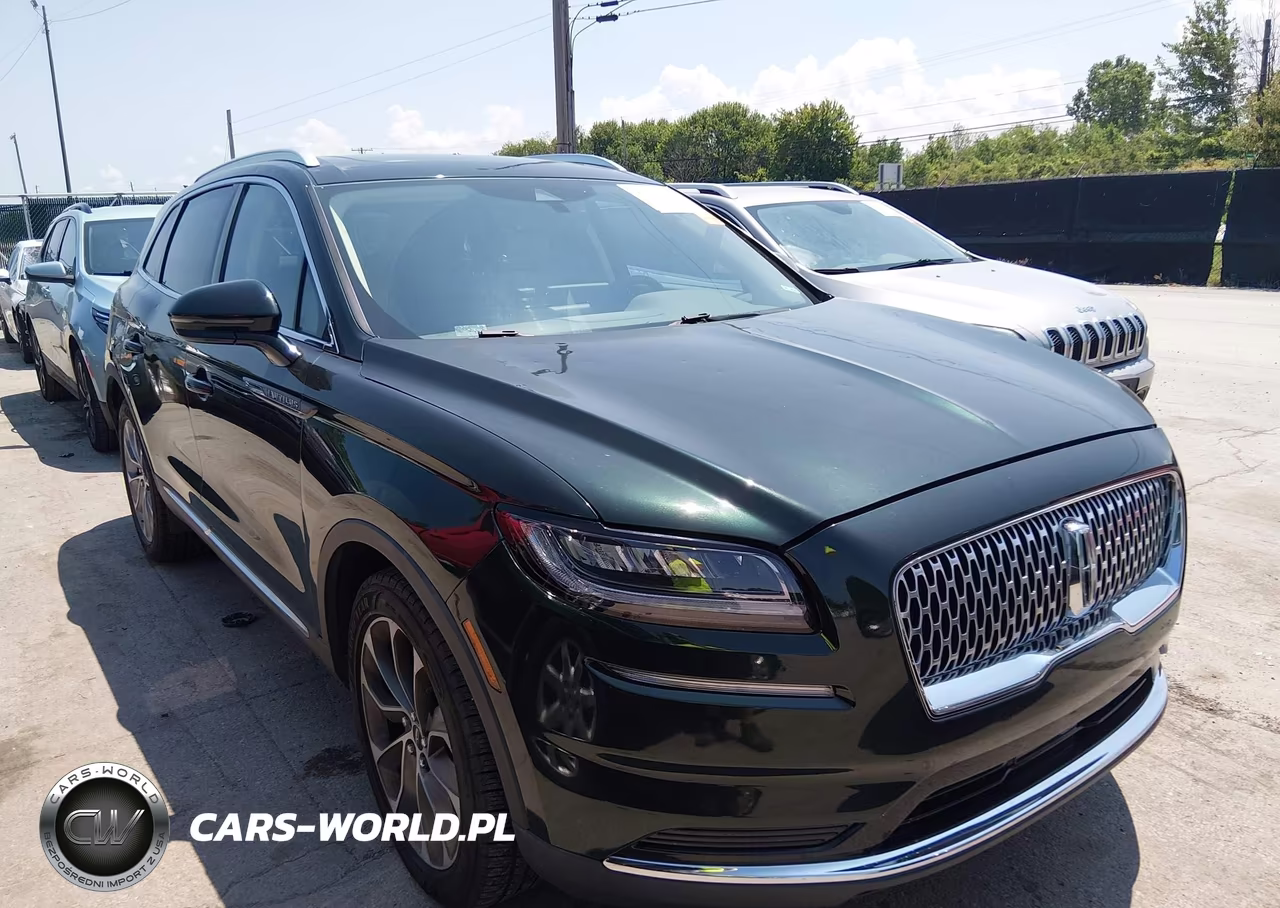 2021 Lincoln Nautilus Reserve – zdjęcie 1 z 17