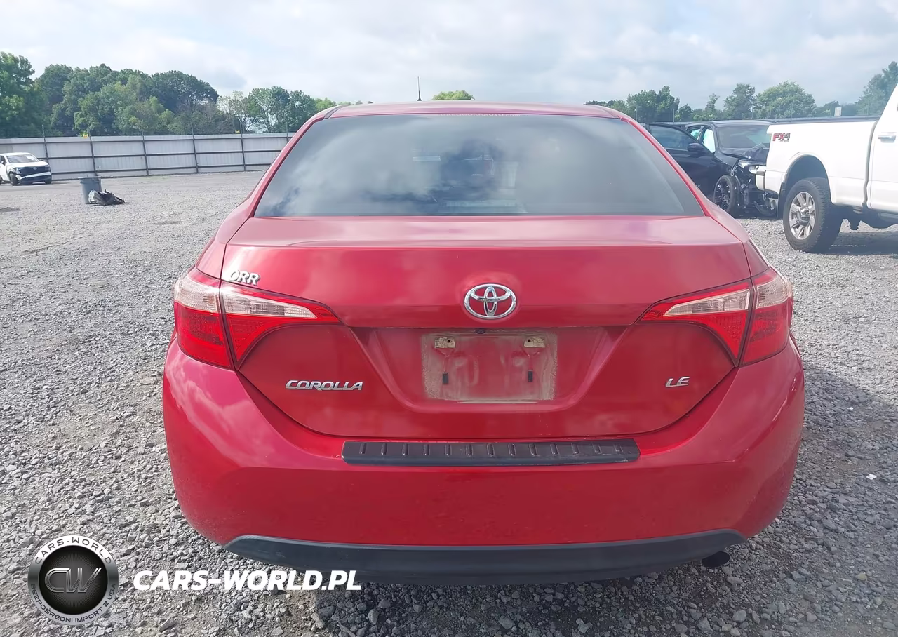 2019 Toyota Corolla Le VIN:5YFBURHE4KP929652 - 17