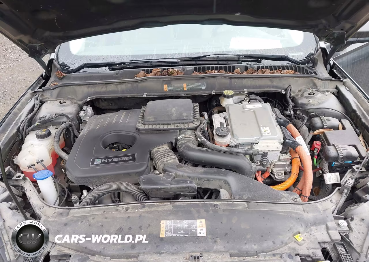 2018 Ford Fusion Hybrid S VIN:3FA6P0UUXJR235807 - 10