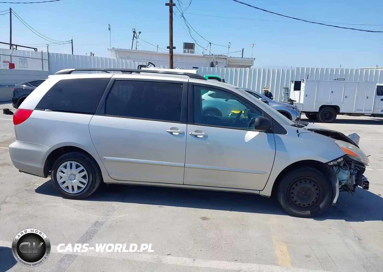 2009 Toyota Sienna Le VIN:5TDZK23C29S231415 - 14