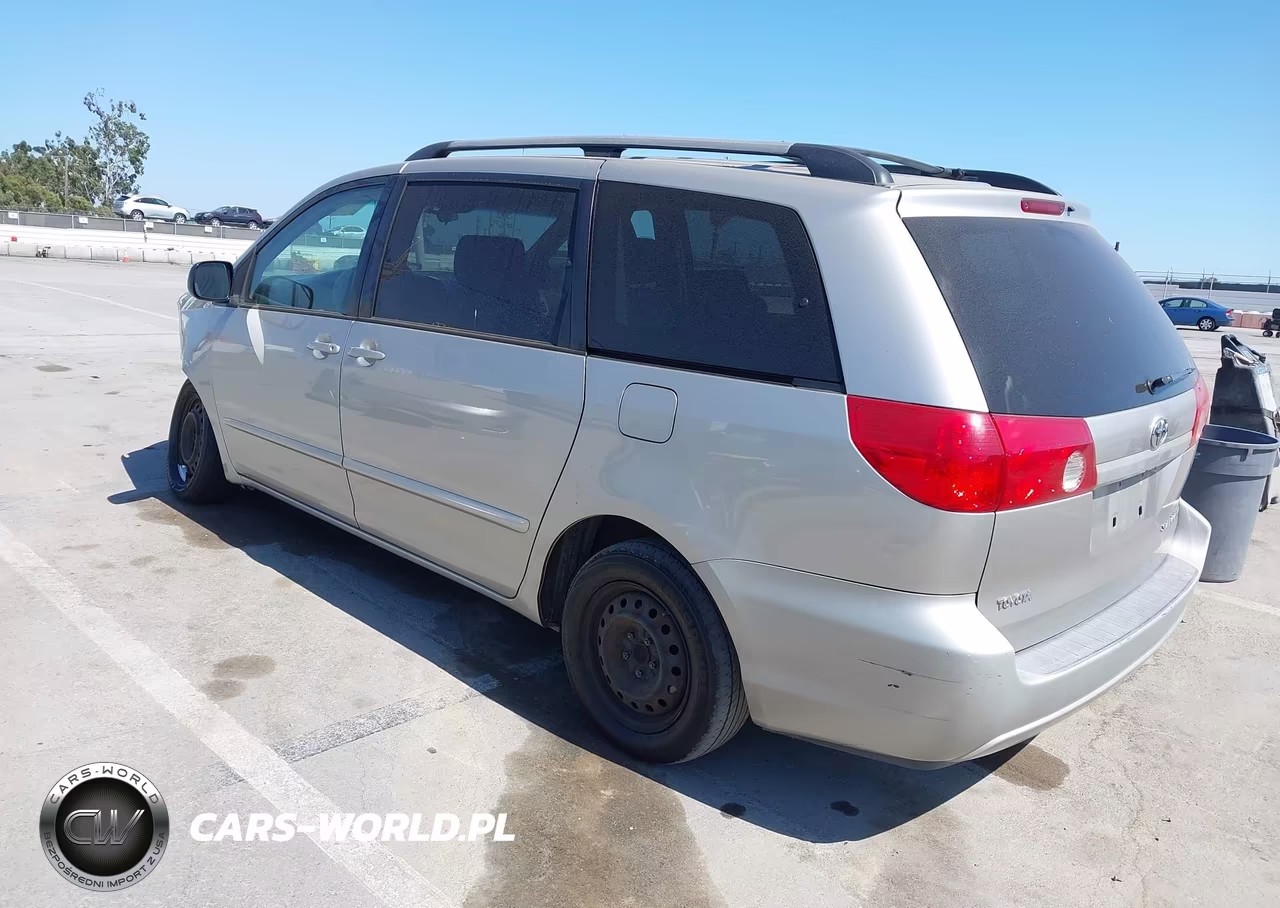 2009 Toyota Sienna Le VIN:5TDZK23C29S231415 - 3