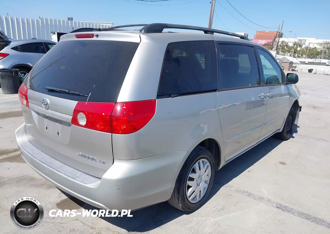 2009 Toyota Sienna Le VIN:5TDZK23C29S231415 - 4