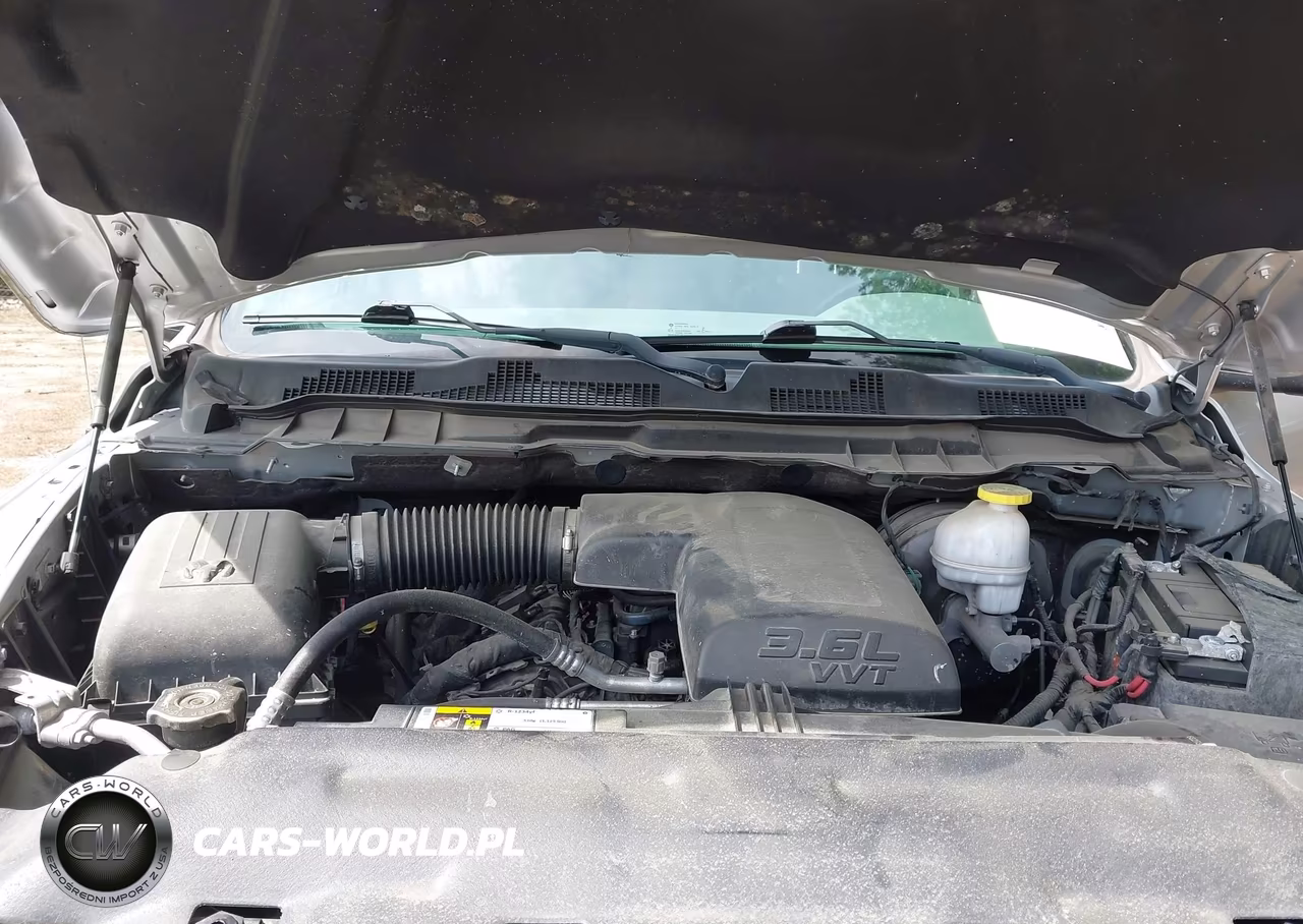 2018 Ram 1500 VIN:1C6RR6KG1JS298632 - 10